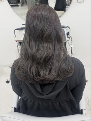 ダークオリーブグレージュ