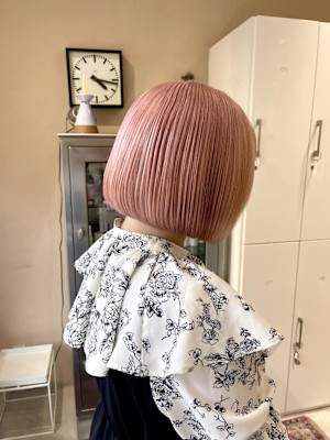 ペールピンクカラー