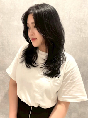 レイヤー カット 前髪無し 黒髪 顔周りカット 髪質改善 