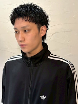 ツイスパ  束感 ショートパーマ ツーブロック 黒髪 20代