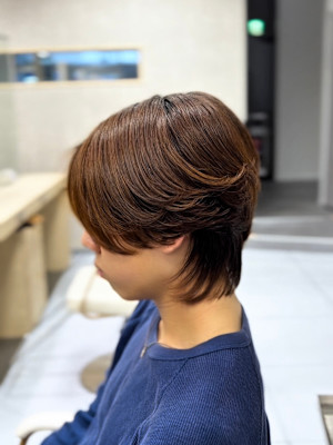 毛流れセンターパートニュアンスパーマセンター分け韓国ヘア横浜