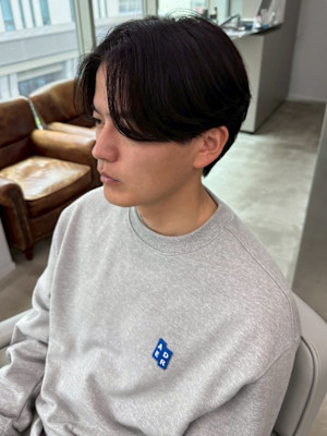 マッシュショート ニュアンスパーマ センターパート 眉カット