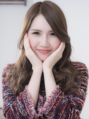 髪質改善♪艶髪フェミニンロング