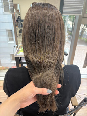 オリーブブラウン