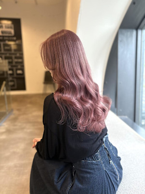 ピンクベージュベージュレイヤーブリーチカラー