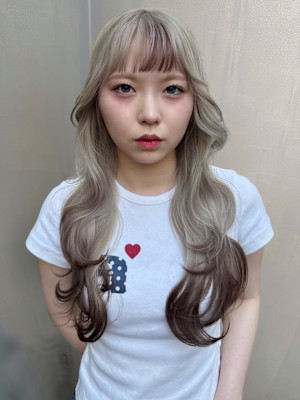 裾カラー ミルクティーベージュ 顔周りレイヤー ハイトーン 