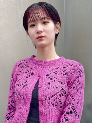 カシスピンク　ショートカット　バングカラー　20代30代