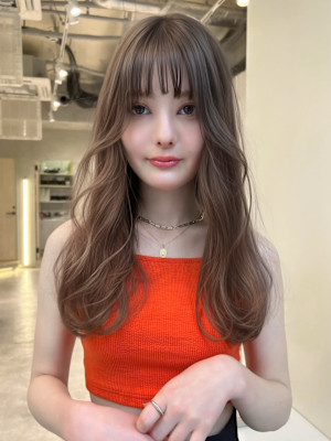 透明感たっぷりベージュカラー♪