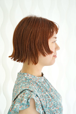 横ぱっつん外はねボブ