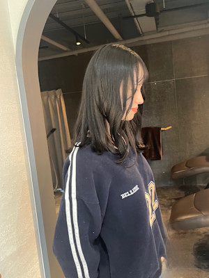 ダークグレージュ