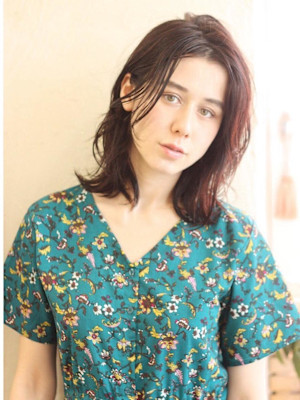 艶髪♪外ハネ大人ミディアムボブ