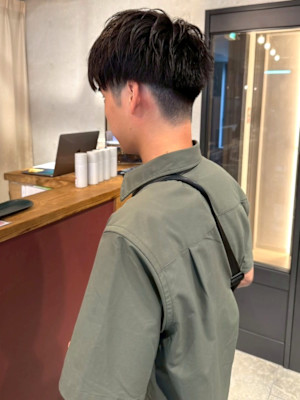 刈り上げ マッシュ ツーブロック 20代 30代 黒髪 