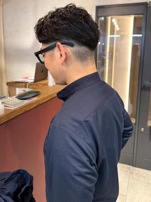 メンズショート 刈り上げ ツーブロック スパイラルパーマ