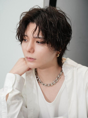 波巻きパーマショートウルフ