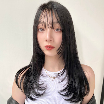 黒髪　ストレートヘア　縮毛矯正　ストレートパーマ