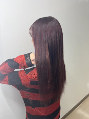 チェリーレッド