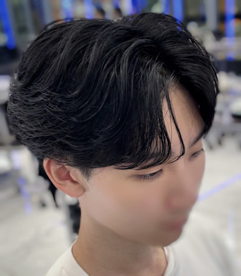 ニュアンスパーマ/フェザーパーマ/センターパート/渋谷/眉毛