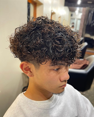 【雰囲気ごと変える】ツイストスパイラルパーマ