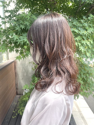 柔らかグレージュ