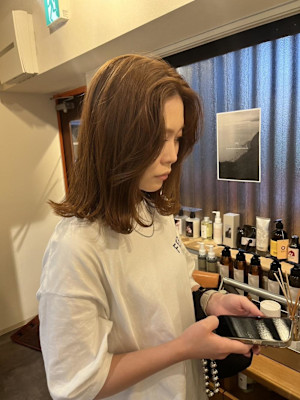 柔らかベージュカラー