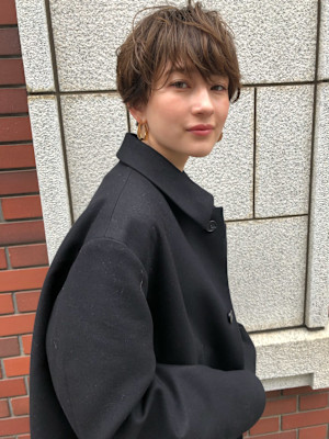 #切りっぱなしボブ #前下りボブ #顔周りレイヤー #小顔カ