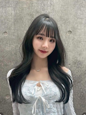 韓国風レイヤーカット×上品暗髪カラー