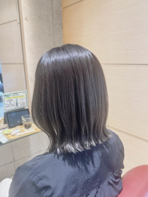 夏に映える透明感ボブ