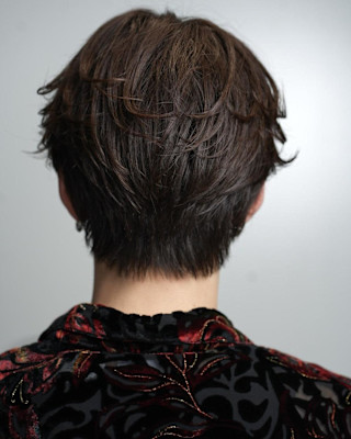 フェザーパーマメンズショートセンターパートウルフ毛流れメンズ