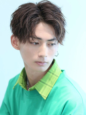 長さ整えパート分けスタイル