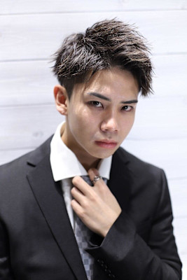 ツイストアップバングショート