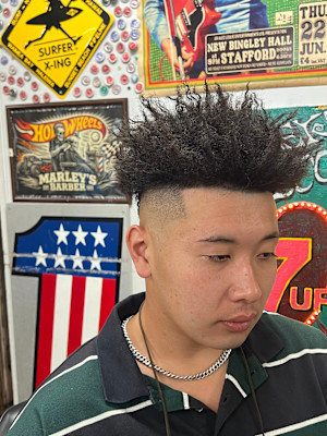 MARLEY'S BAR BER 本店×スタイル