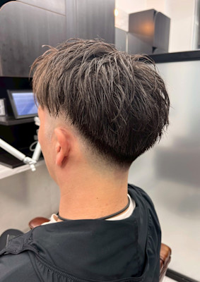 スキンフェード　アップバング