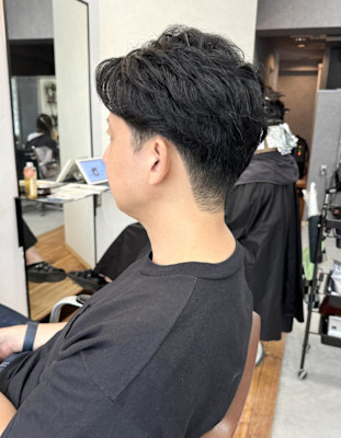 【30代40代メンズ・センターパート・ツーブロックショート】