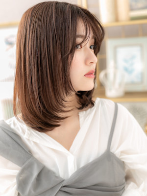 ツヤ感透けバング内巻きワンカールボブディ　マロンベージュ