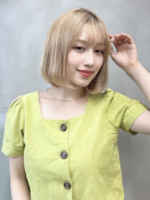 ダブルカラー♪内巻きハイトーンボブ