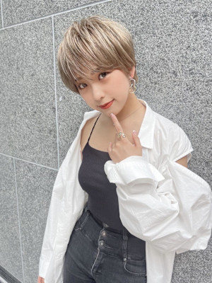 ケアブリーチ♪ブロンドベージュカラー