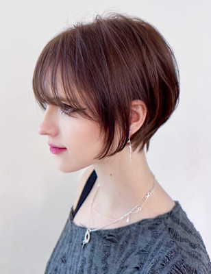 ショートくびれヘア顔周りレイヤー_ba548211
