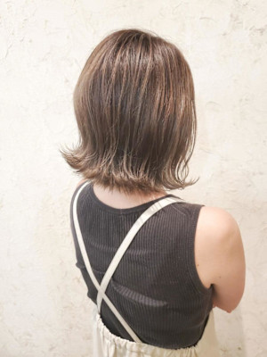 【Flor】*外ハネくびれボブ+３Dハイライトアッシュ