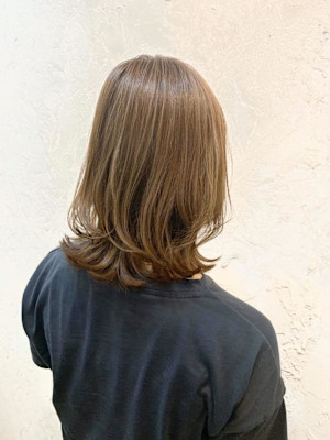 【Flor】*外ハネレイヤーボブ+オリーブベージュ*