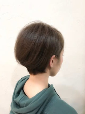 【Flor】*耳かけショートボブ+フォギーアッシュ*