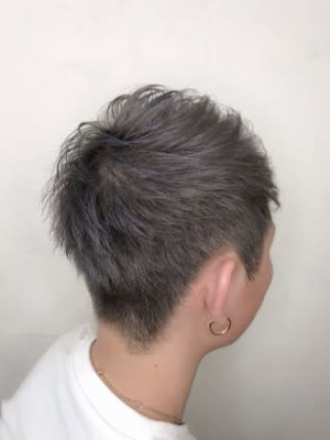 【Flor】*ソフトツーブロック+シルバーアッシュ*