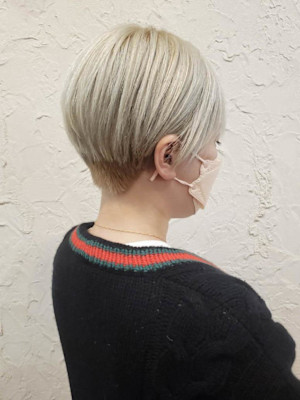 【Flor】*刈り上げショート+ホワイト×シルバー*