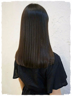 【Flor】*ナチュラルorganic縮毛矯正×ワンレ