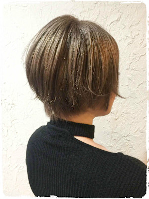 ≪小顔ショート×パールグレージュ×ハイライト≫