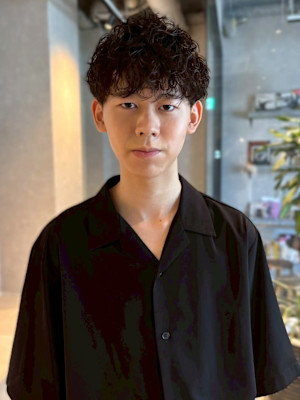 波巻きスパイラルパーマ メンズマッシュ マッシュショート