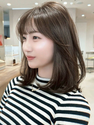 ＊アッシュブラウンレイヤーカットロブ＊美髪【Zina熊本】