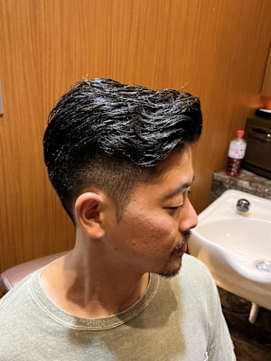 銀座　理容室　刈り上げスタイル　七三スタイル