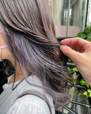 ラベンダーシルバー×インナーカラー/イヤリングカラー