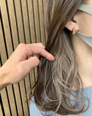 グレージュカラー　インナーカラー