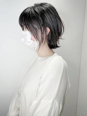 フェザーボブ　レイヤー　大人可愛い